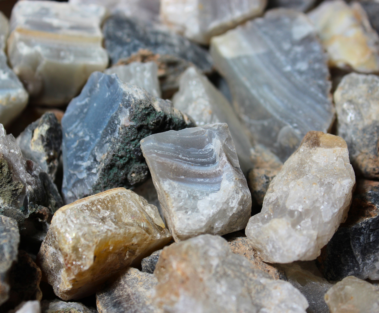 Natural Quartz and Chalcedony | Tumbling Rough