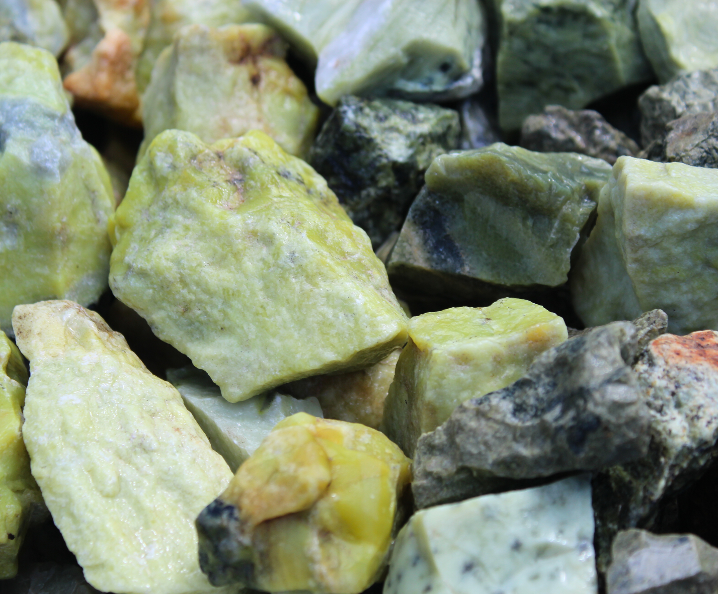 Serpentine "Yellow" | Tumbling Rough