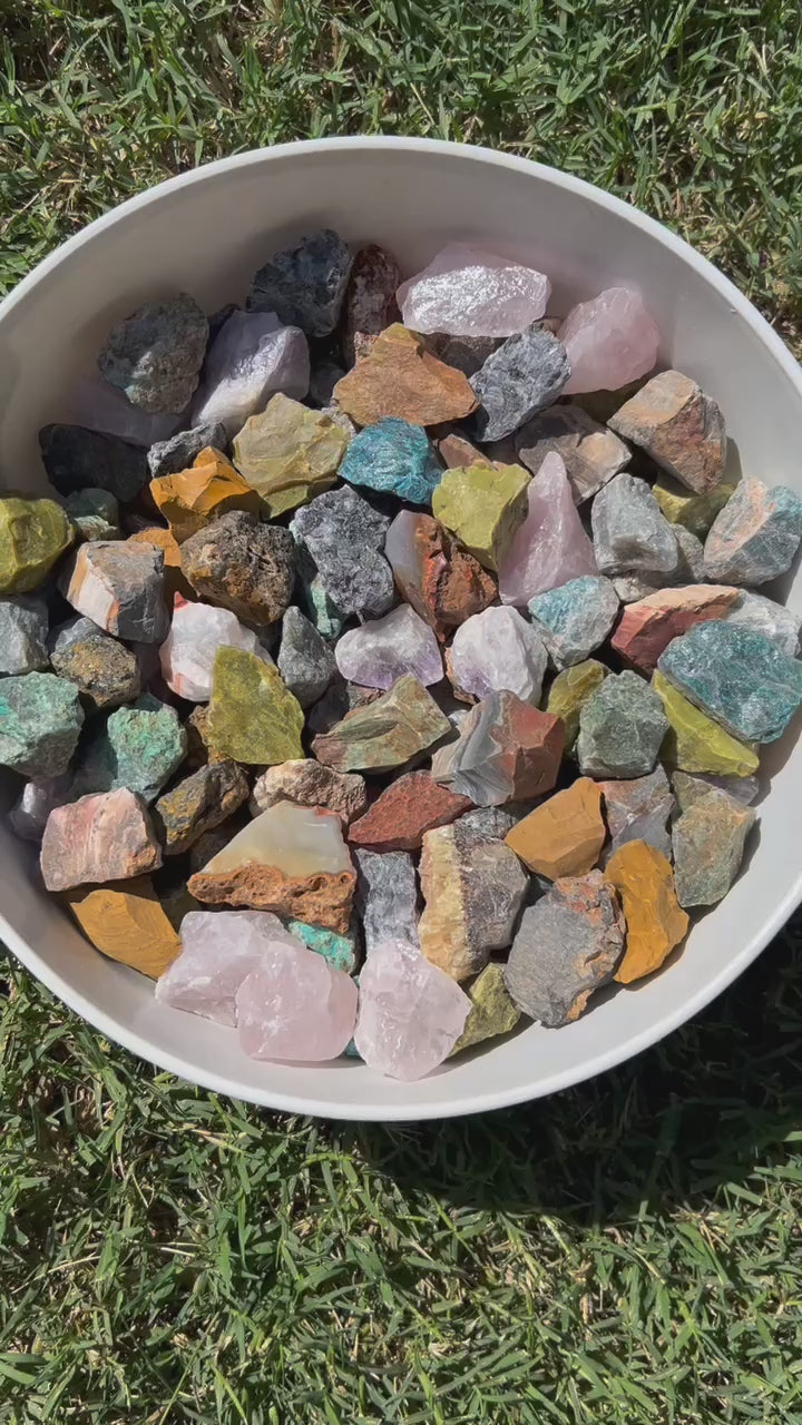 Madagascar Mix - 13 Stone Rough Rock Mix for Tumbling, Lapidary or